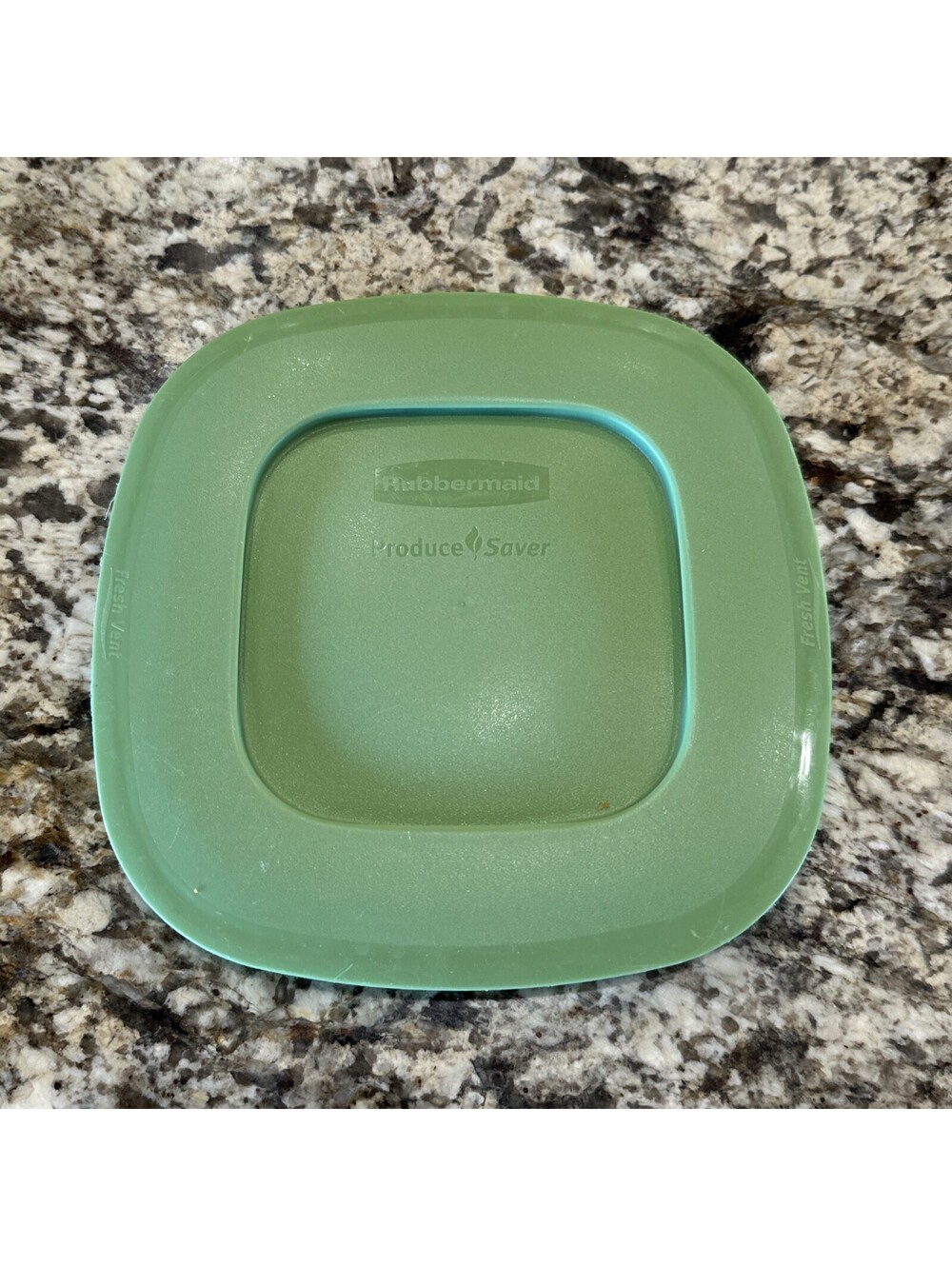 Rubbermaid Produce Saver Replacement Lids 7K02 Green 7" Square